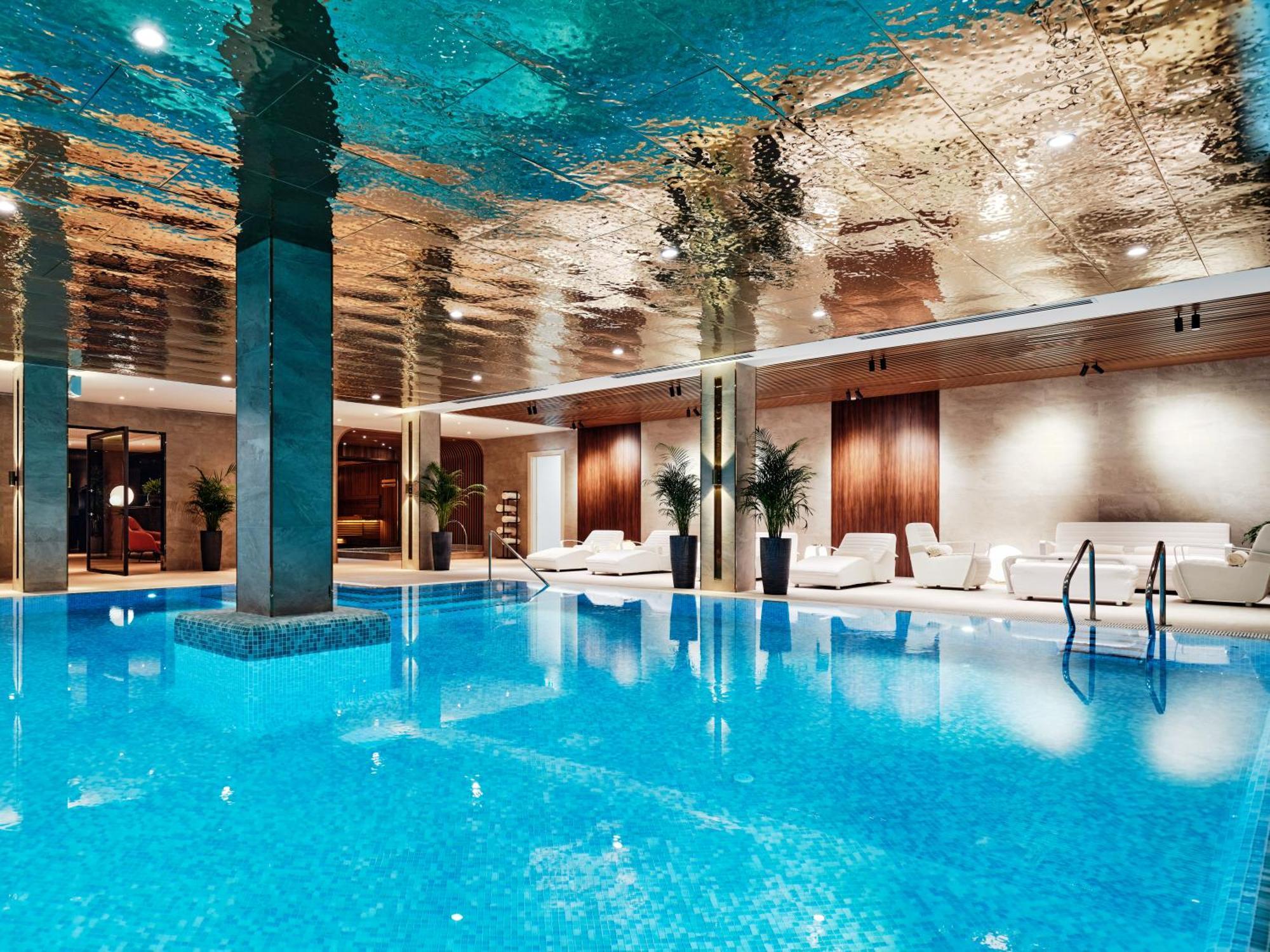 Crowne Plaza Tashkent By Ihg Hotel ภายนอก รูปภาพ