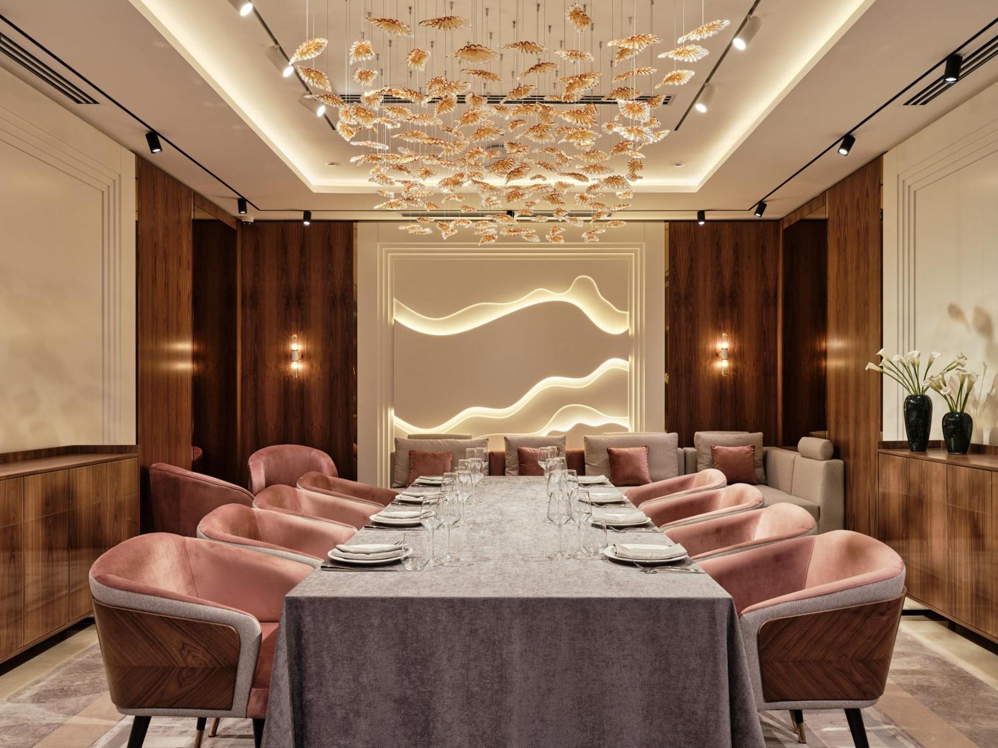Crowne Plaza Tashkent By Ihg Hotel ภายนอก รูปภาพ